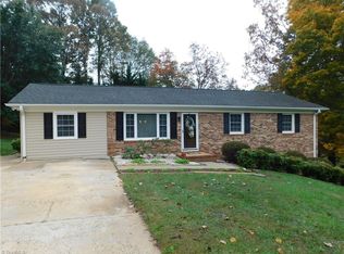 261 Dudley Ave, Mount Airy, NC 27030