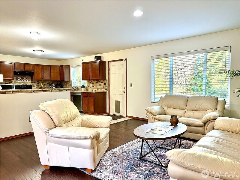 3rd image of 2727 Jackson Lake Road KPN NW