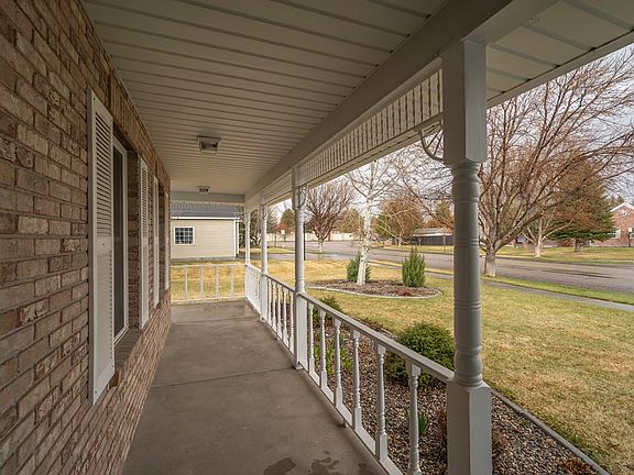 4th image of 3374 Nathan Dr