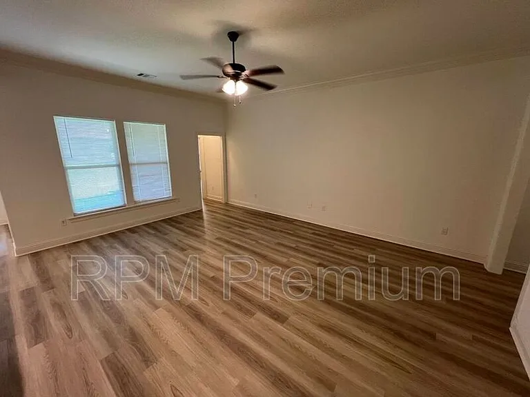 7108 Kenilworth Crossing Ave — Photo 8