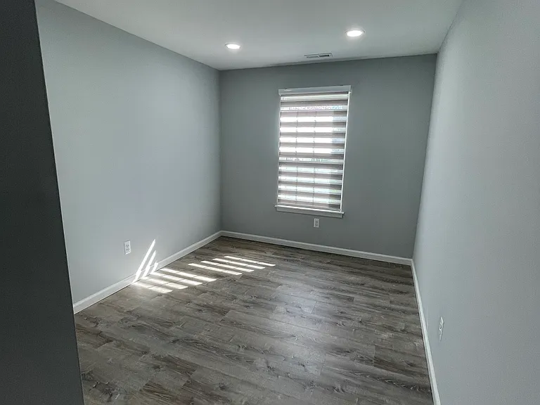 3815 Adelaide Dr — Photo 17