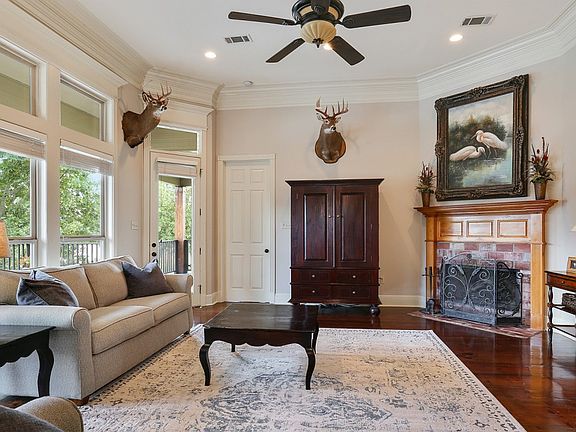 5th image of 45218 Stonewall Ln