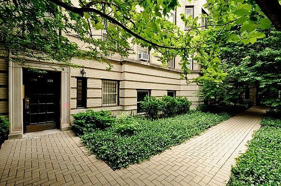 1st image of 2722 N Pine Grove Ave APT 3