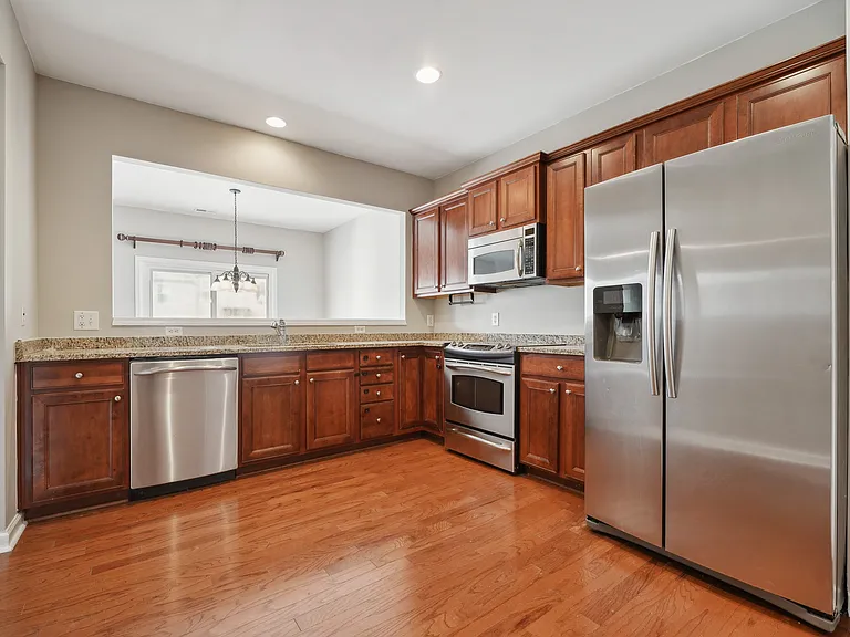 8223 Pilots View Dr — Photo 12