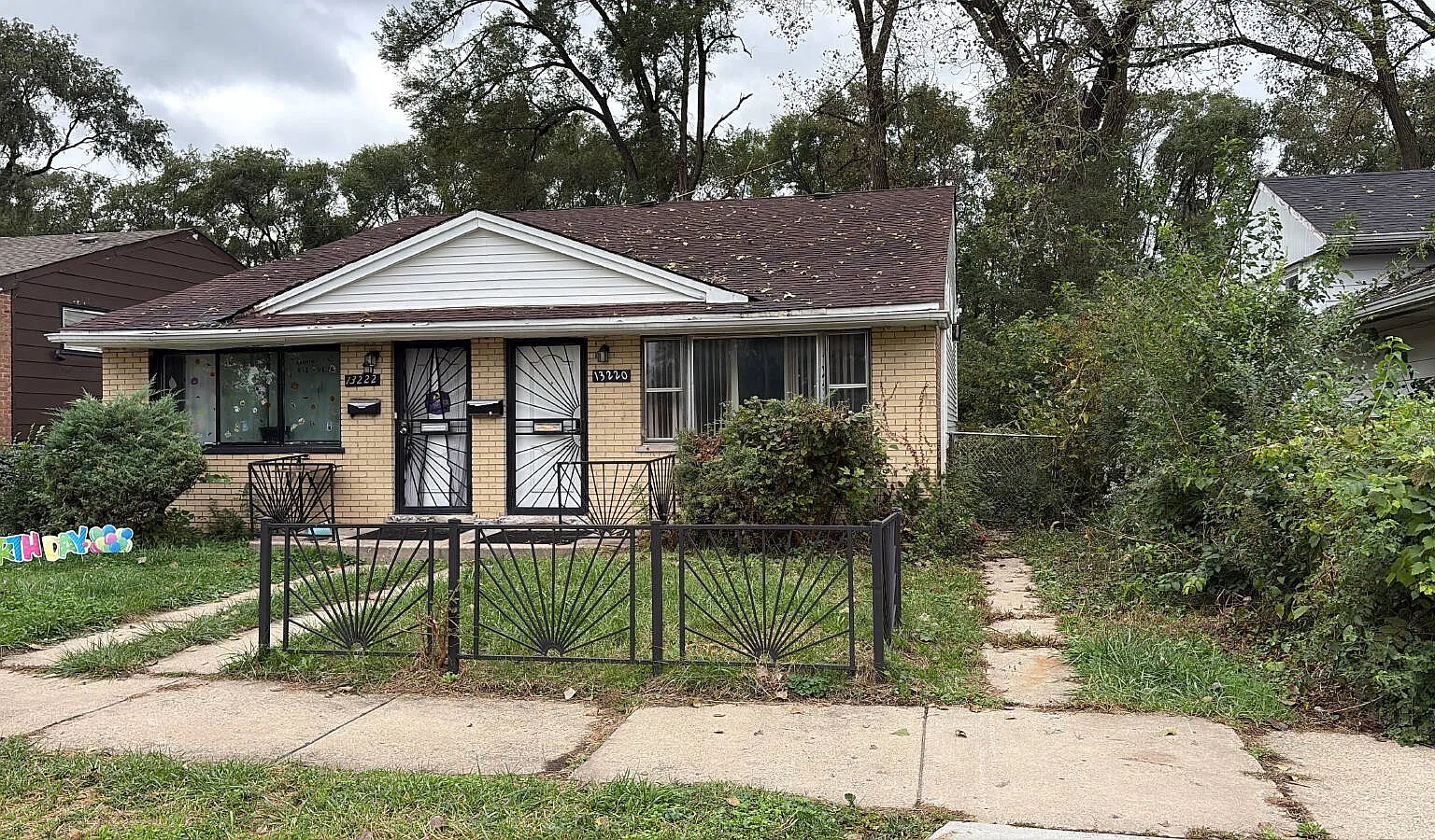 3 bed, 1.0 bath, 731 sqft, $1,450 — Photo 1