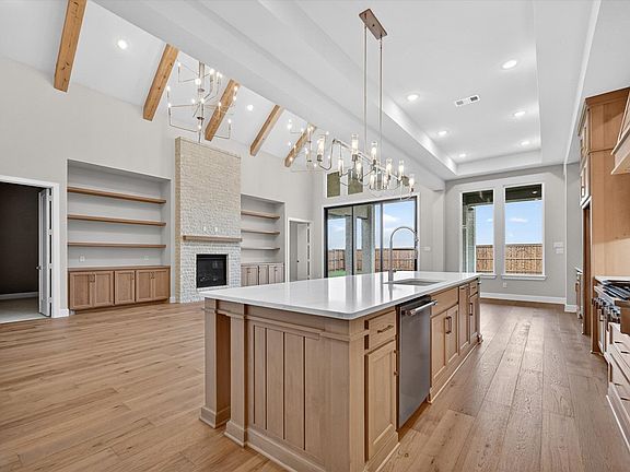 4th image of 2408 Grand Teton Ln