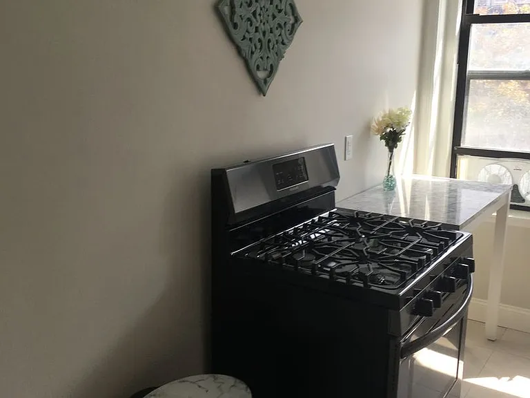 104 Linden St #6F — Photo 6