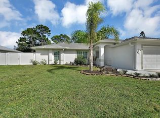 551 NW Grenada St, Port Saint Lucie, FL 34983