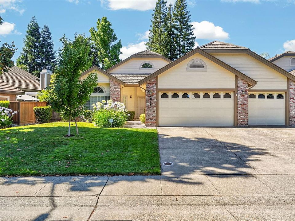 1st image of 2721 Courtside Dr