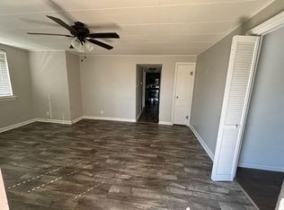861 N 11th St, Noblesville, IN 46060