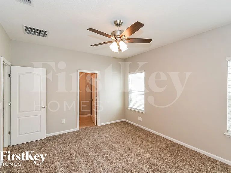 5592 Kellar Cir — Photo 10