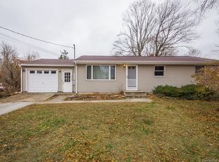 8 Evergreen Ln, Oakdale, CT 06370