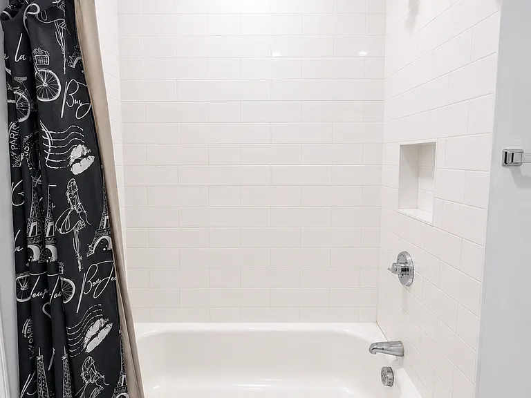 10 Kensington St #1 — Photo 9