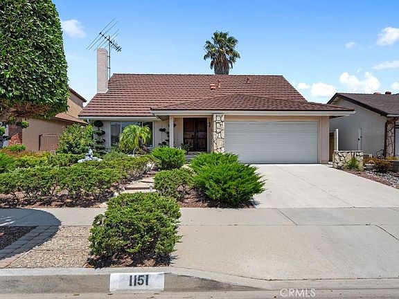 2nd image of 1151 Oakfair Ln