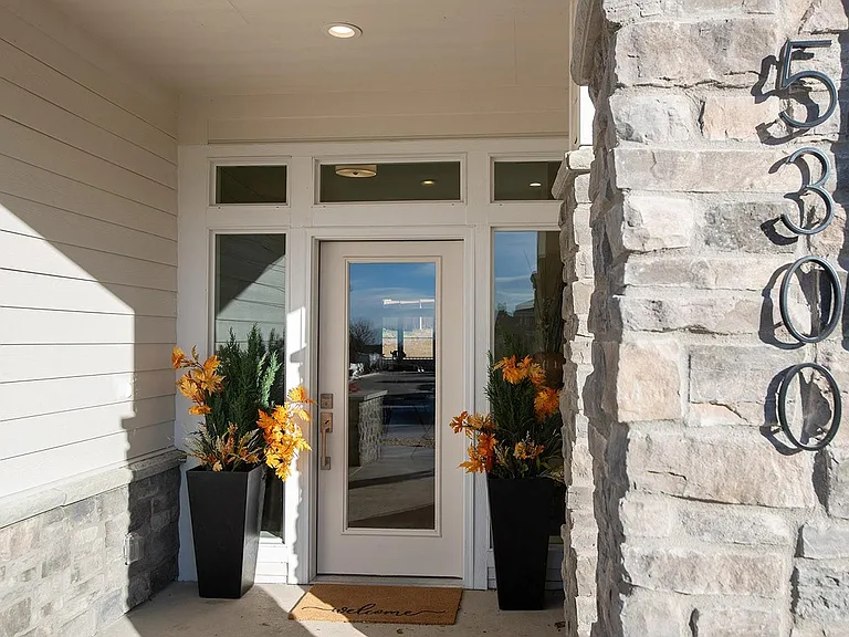 5240 S Shalom Park Cir — Photo 38