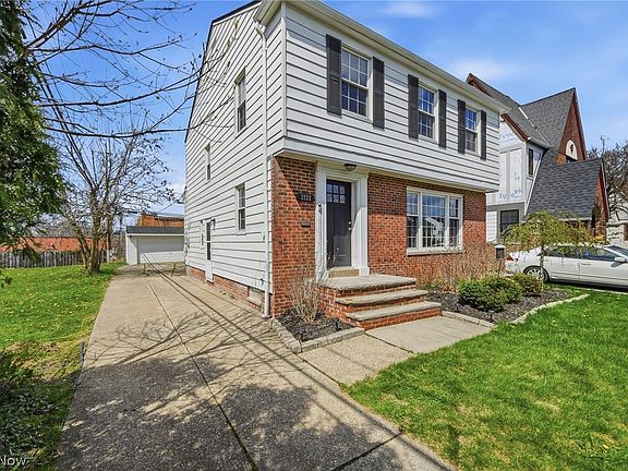 3rd image of 3722 Lindholm Rd
