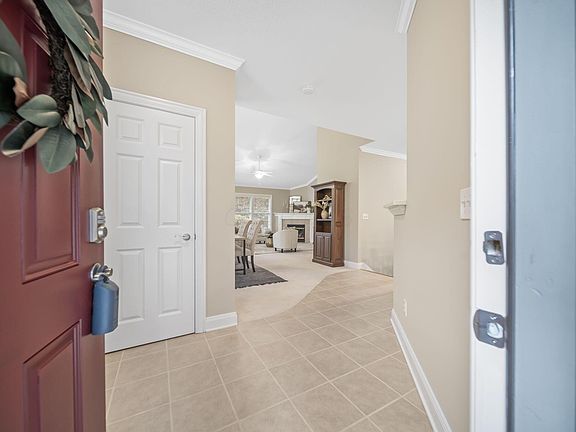 4th image of 1034 Arcadia Blvd