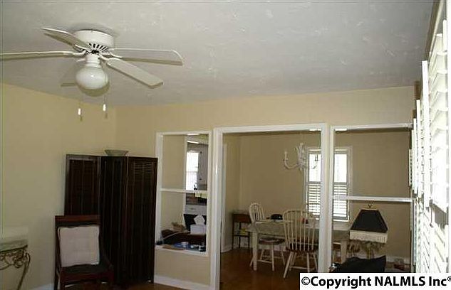 2nd image of 801 Carmelian St SE