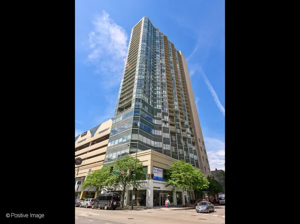 111 W Maple St APT 3107, Chicago, IL 60610