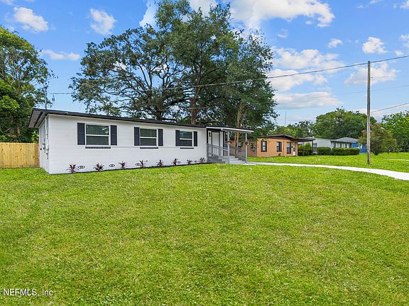 4th image of 10216 ELMHURST Drive