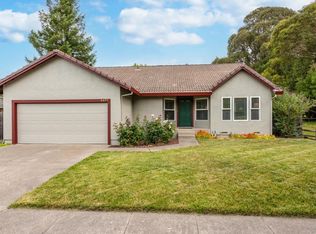 2477 Placer Dr, Santa Rosa, CA 95401