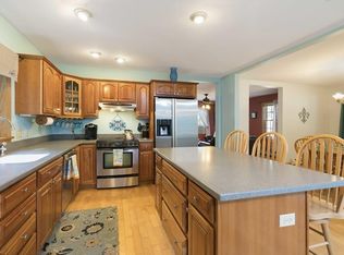 7 Douglas Ave, Salisbury, MA 01952