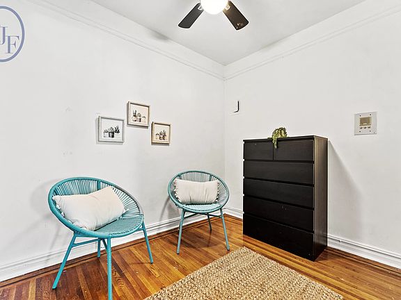 2nd image of 125 Hawthorne St APT 1G