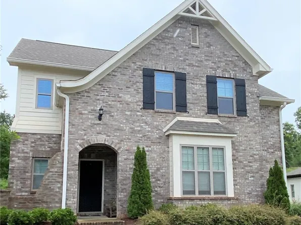 1715 Creekside Ln, Auburn, AL 36830