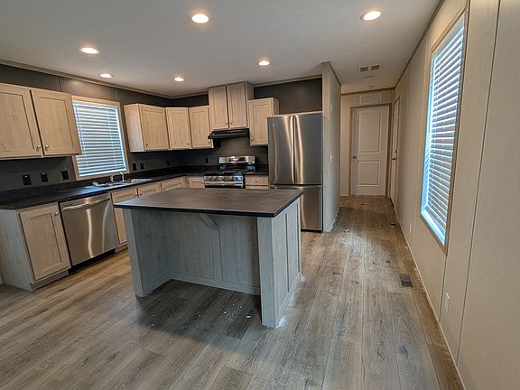 4th image of 60 Ginger St