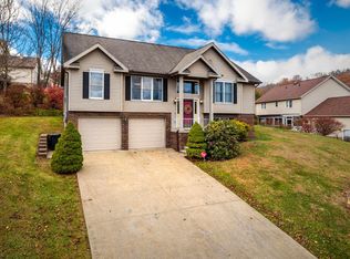 108 Village Crest Dr, Morgantown, WV 26508