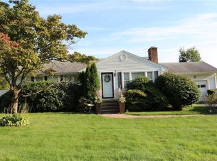 10 Byselle Rd, Norwalk, CT 06851