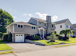 131 Woodbine Cir, Needham, MA 02494