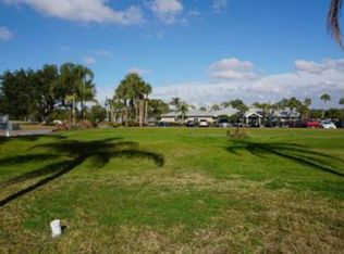 1904 Bayou Dr N, Ruskin, FL 33570