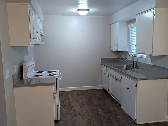 5th image of 1835 West Ave #10