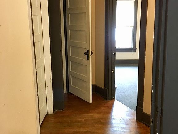 2nd image of 306 N College Ave APT 201