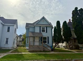 322 W Merchant St, Kankakee, IL 60901