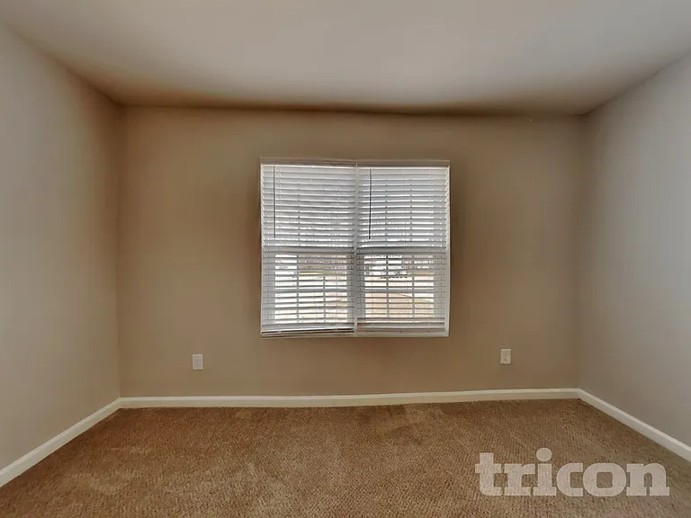 129 Ridgemoore Ct — Photo 16