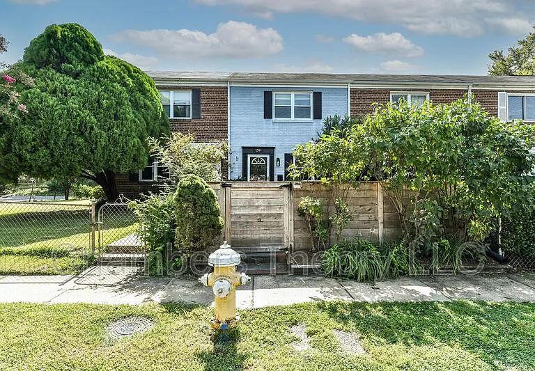 139 Mount Vernon Ave — Photo 1