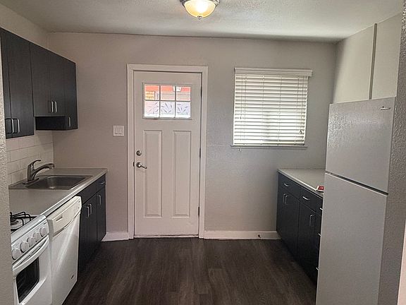 5th image of 2412 N High St #2412
