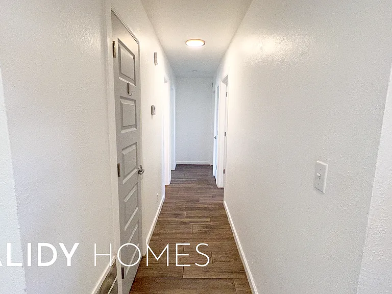 808 SE 13th St — Photo 12