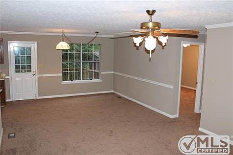 3rd image of 540 Hillside Ln
