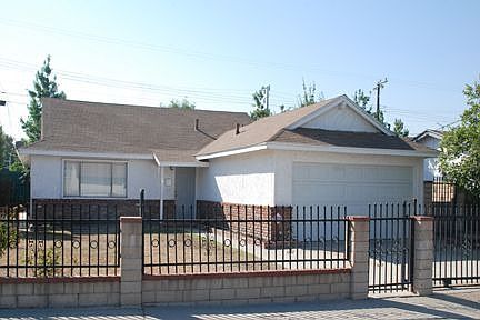 1st image of 4002 Stichman Ave