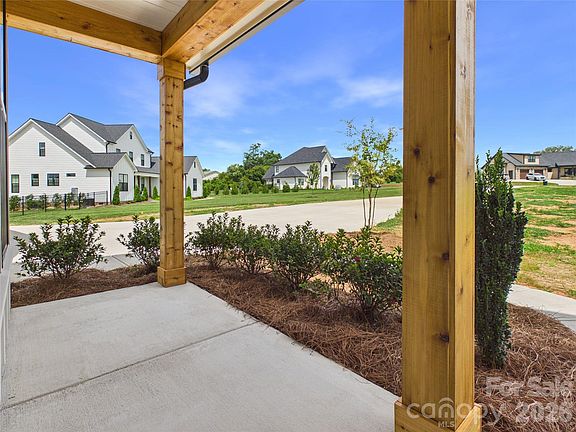 3rd image of 1065 Rolling Meadows Dr #8