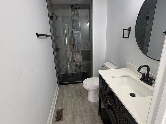 3rd image of 1145 Myrtle Ave