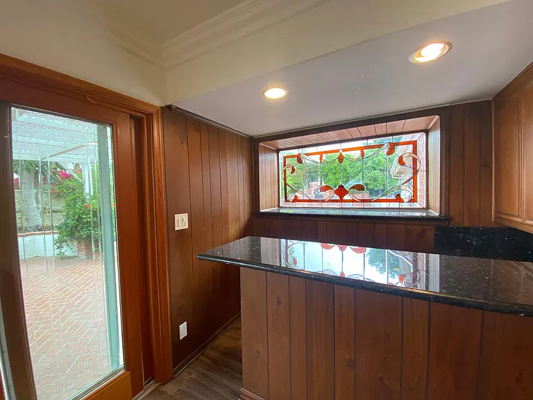 22539 Waterbury St — Photo 23