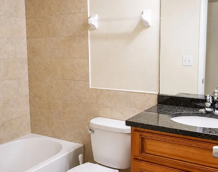 3175 Royalston Ave #203 — Photo 4