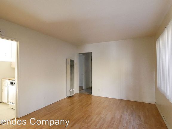 3rd image of 2938-40 Reynard Way #2938
