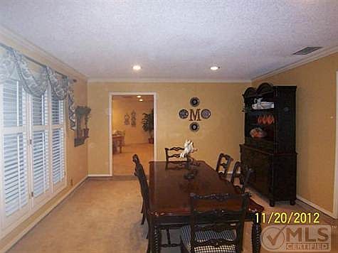 5th image of 2415 Merrimac Dr
