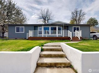 314 E 6th St, Waitsburg, WA 99361