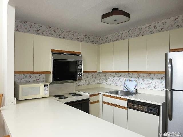 1st image of 800 Willis Avenue #314